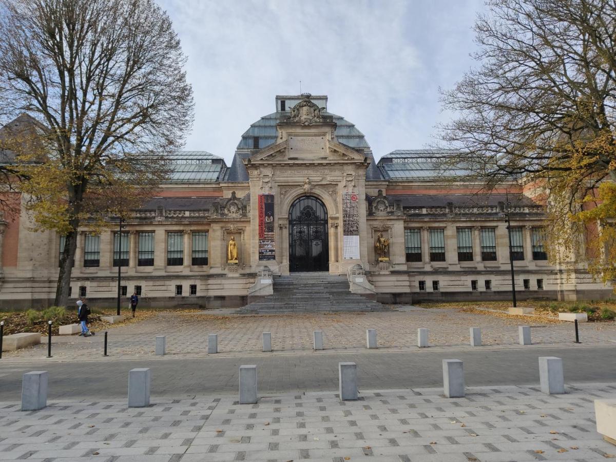 Résidence MUSEE-HOME - Centre ville Valenciennes Exterior foto
